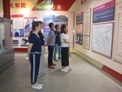 安康：农宣中心党支部赴红军纪念馆展开“缅怀革命先烈、传承红军肉体”主题党日活动