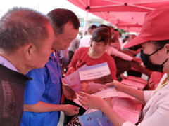 龙岩市水技站派员下乡中止 “丘陵山坳节水养殖技术及水产养殖规范用药”宣传