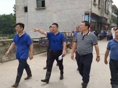 省农业农村厅总农艺师唐建初来我市调查指点灾后消费